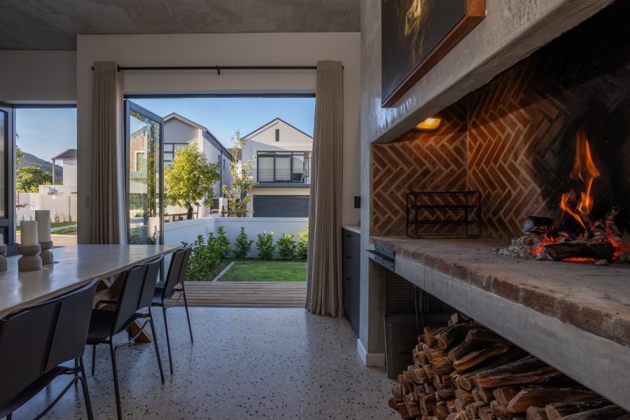 3 Bedroom Property for Sale in Lemoenkloof Western Cape